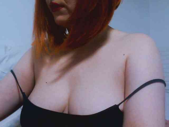 CrazyMary777 webcam