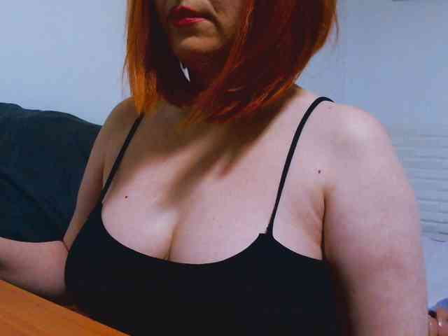 CrazyMary777 webcam