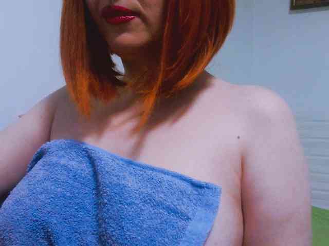 CrazyMary777 webcam