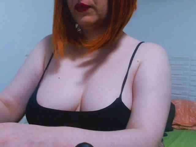 CrazyMary777 webcam