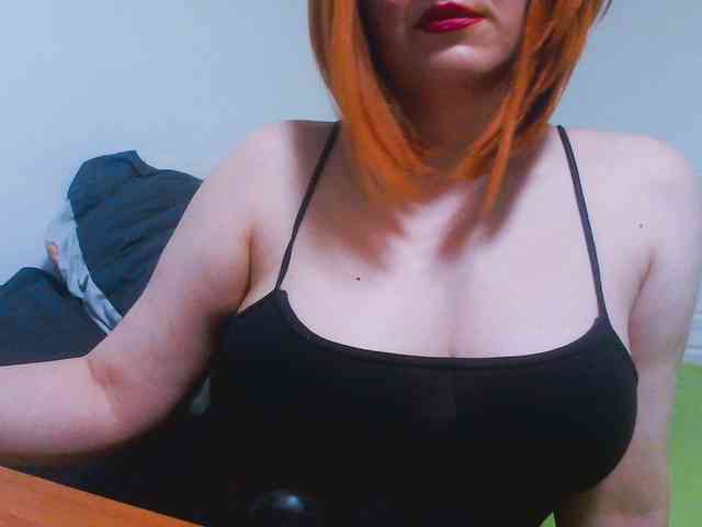 CrazyMary777 webcam