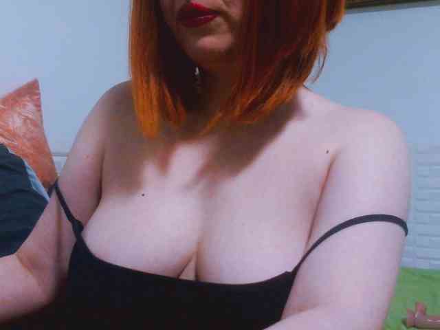 CrazyMary777 webcam