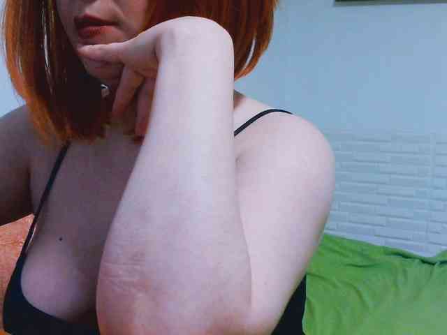 CrazyMary777 webcam