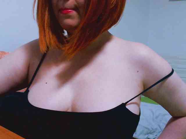 CrazyMary777 webcam
