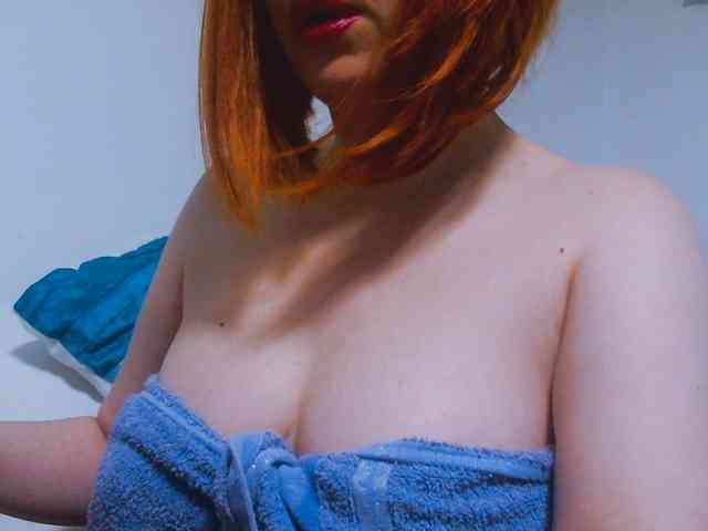 CrazyMary777 webcam