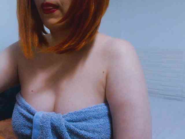 CrazyMary777 webcam