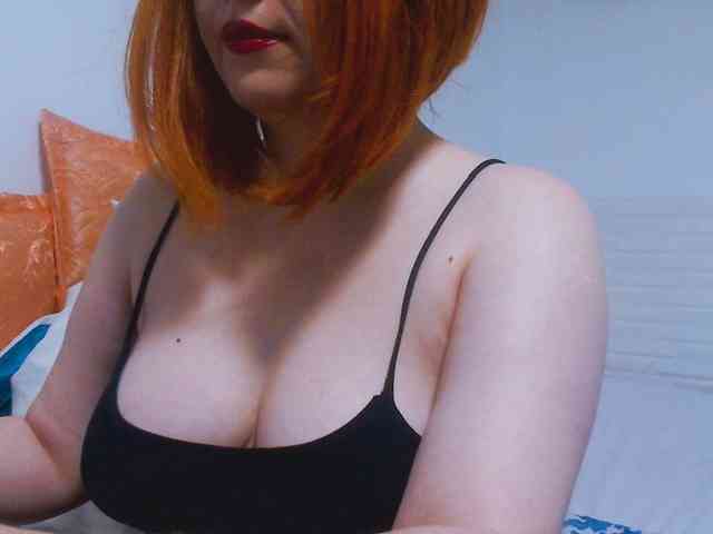 CrazyMary777 webcam
