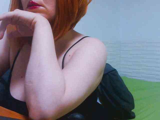 CrazyMary777 webcam