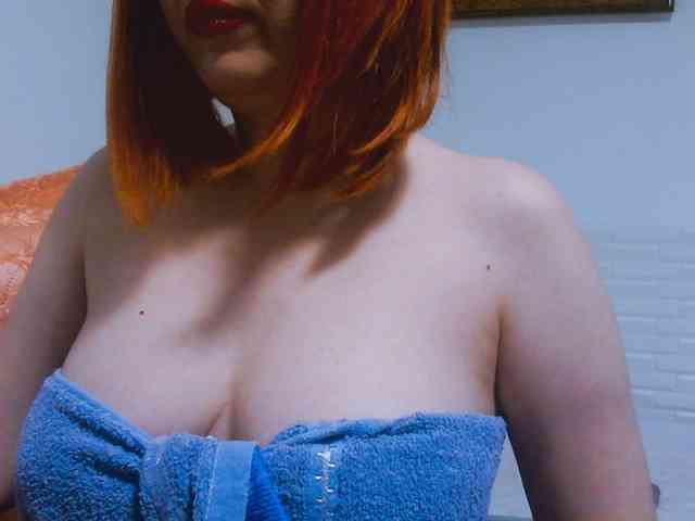 CrazyMary777 webcam