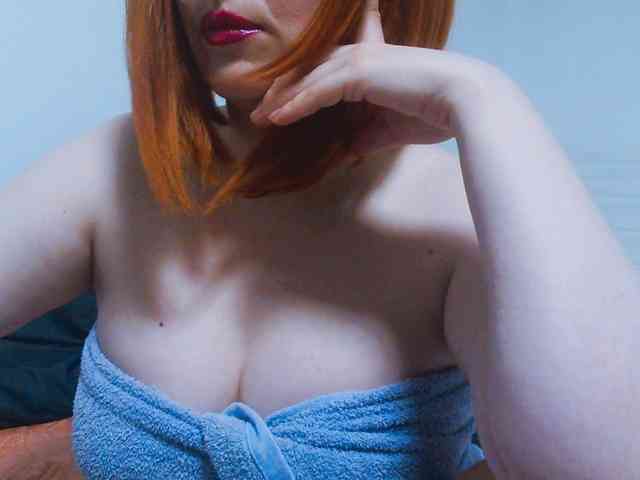 CrazyMary777 webcam