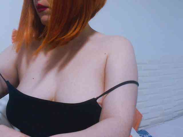 CrazyMary777 webcam