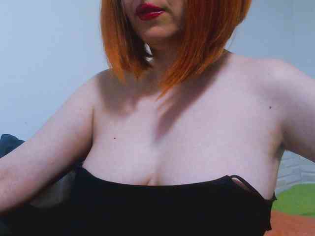 CrazyMary777 webcam