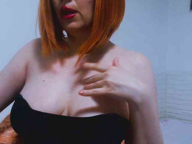 CrazyMary777 webcam