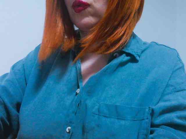 CrazyMary777 webcam
