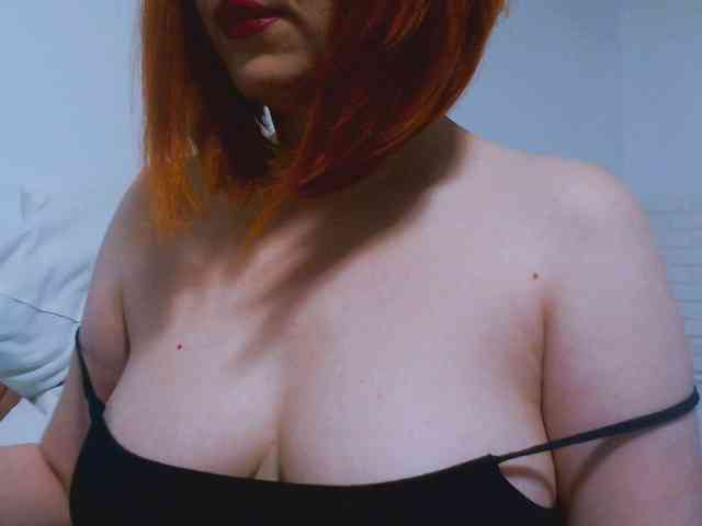 CrazyMary777 webcam