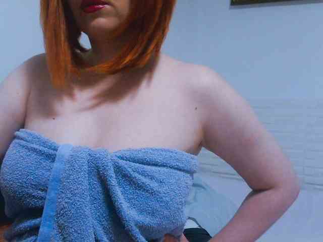 CrazyMary777 webcam
