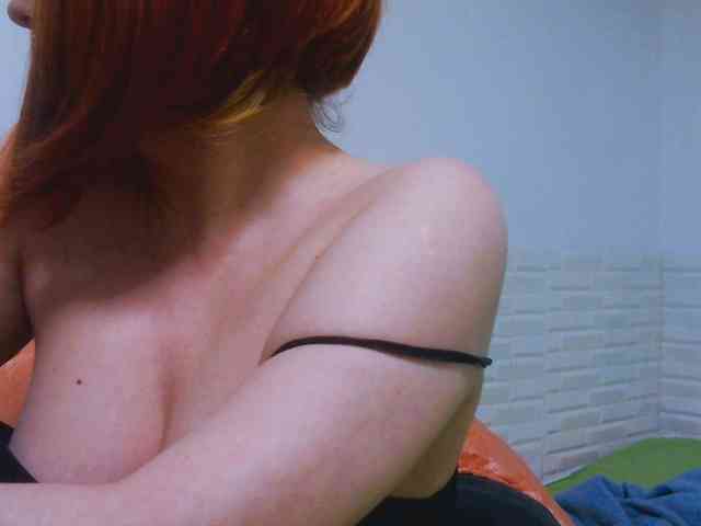 CrazyMary777 webcam