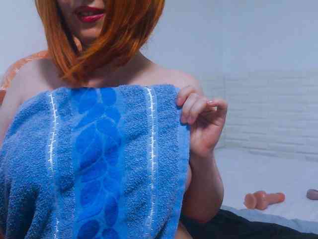 CrazyMary777 webcam