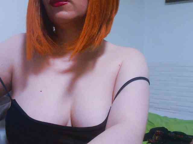 CrazyMary777 webcam