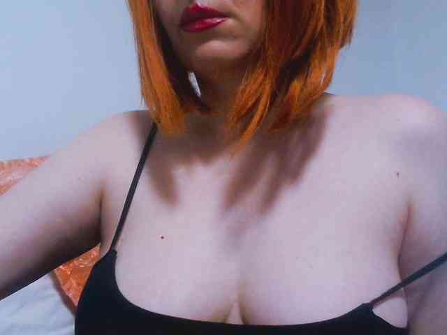 CrazyMary777 webcam