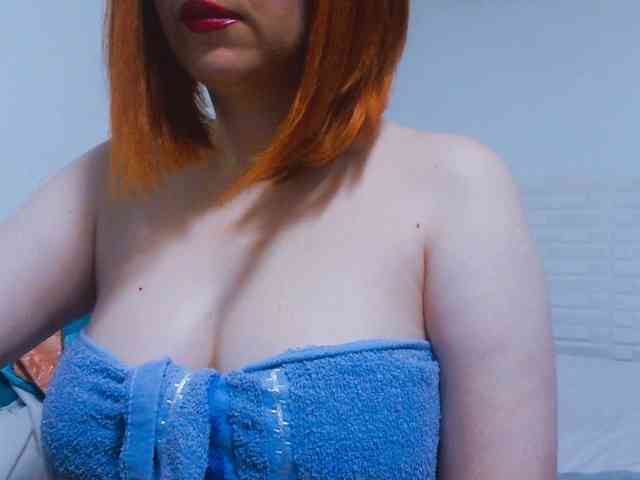 CrazyMary777 webcam