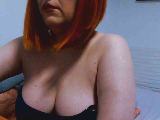 CrazyMary777 webcam