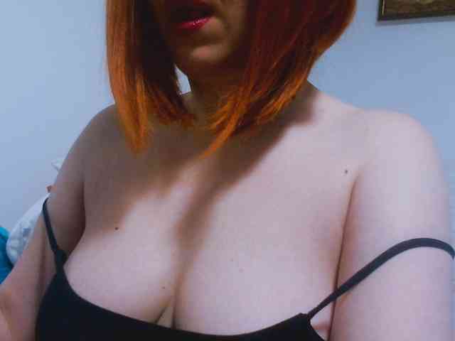 CrazyMary777 webcam