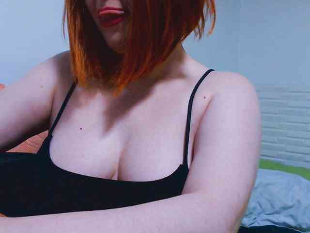 CrazyMary777 webcam