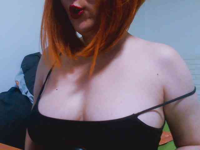 CrazyMary777 webcam