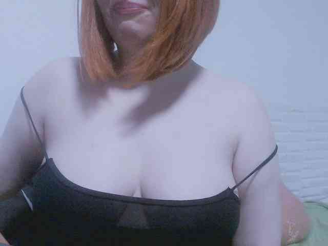 CrazyMary777 webcam
