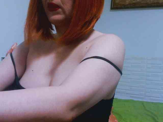 CrazyMary777 webcam