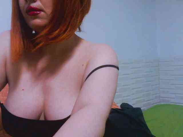 CrazyMary777 webcam