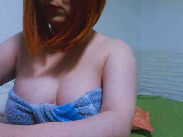 CrazyMary777 webcam