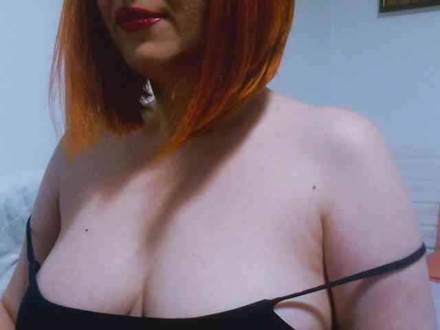 CrazyMary777 webcam