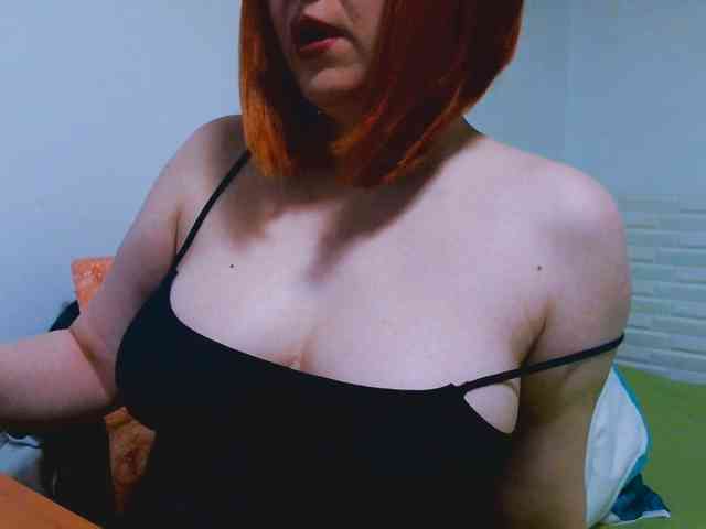 CrazyMary777 webcam