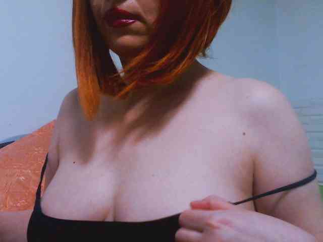 CrazyMary777 webcam