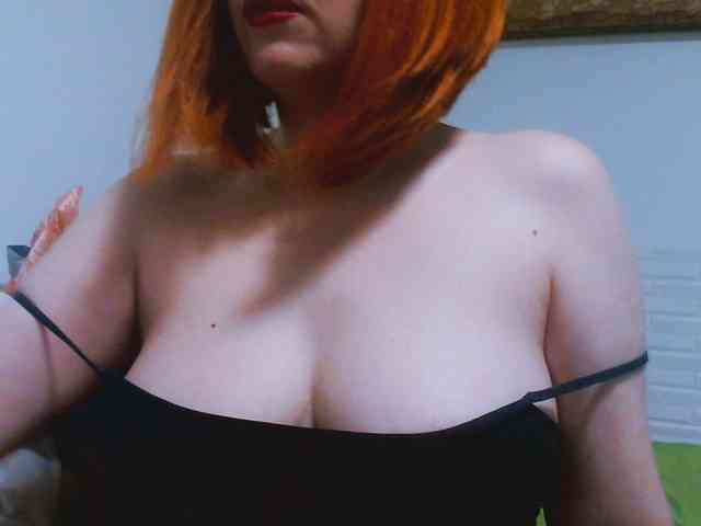 CrazyMary777 webcam