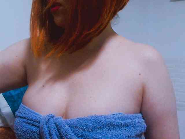 CrazyMary777 webcam