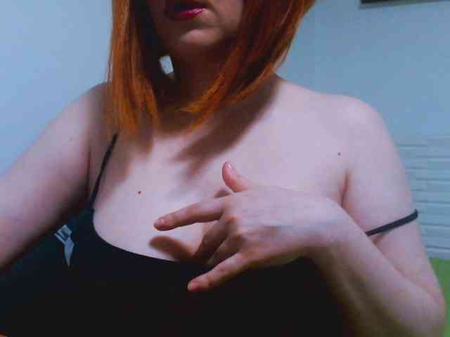 CrazyMary777 webcam