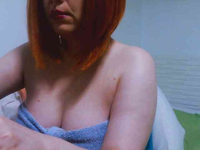 CrazyMary777 webcam