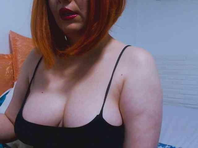 CrazyMary777 webcam