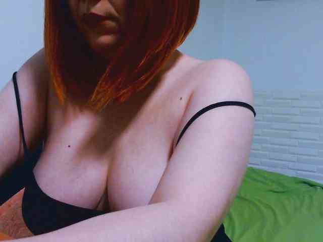 CrazyMary777 webcam