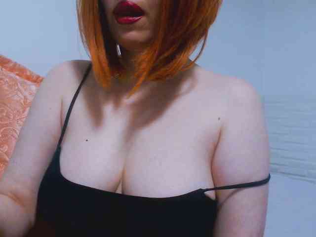 CrazyMary777 webcam