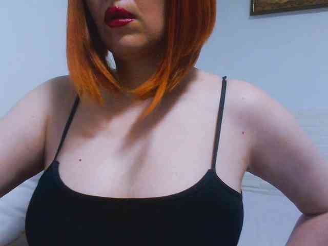 CrazyMary777 webcam