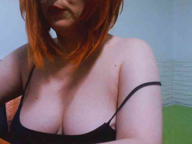 CrazyMary777 webcam