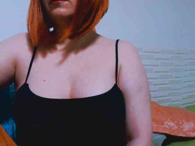 CrazyMary777 webcam