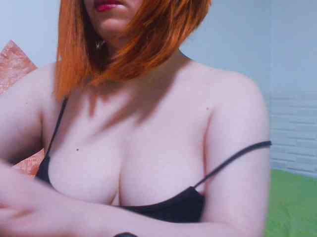 CrazyMary777 webcam
