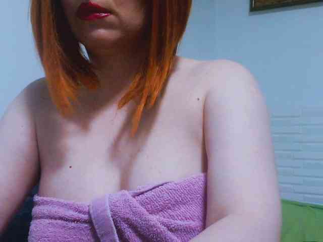 CrazyMary777 webcam