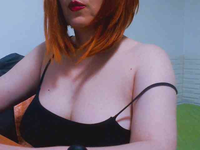 CrazyMary777 webcam
