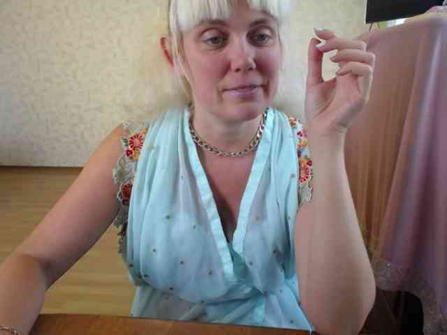 YoungMistress webcam